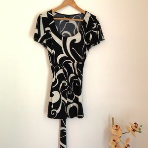 Black and White Patterned Top